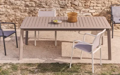 Cómo elegir la silla de terraza perfecta: guía y tendencias
