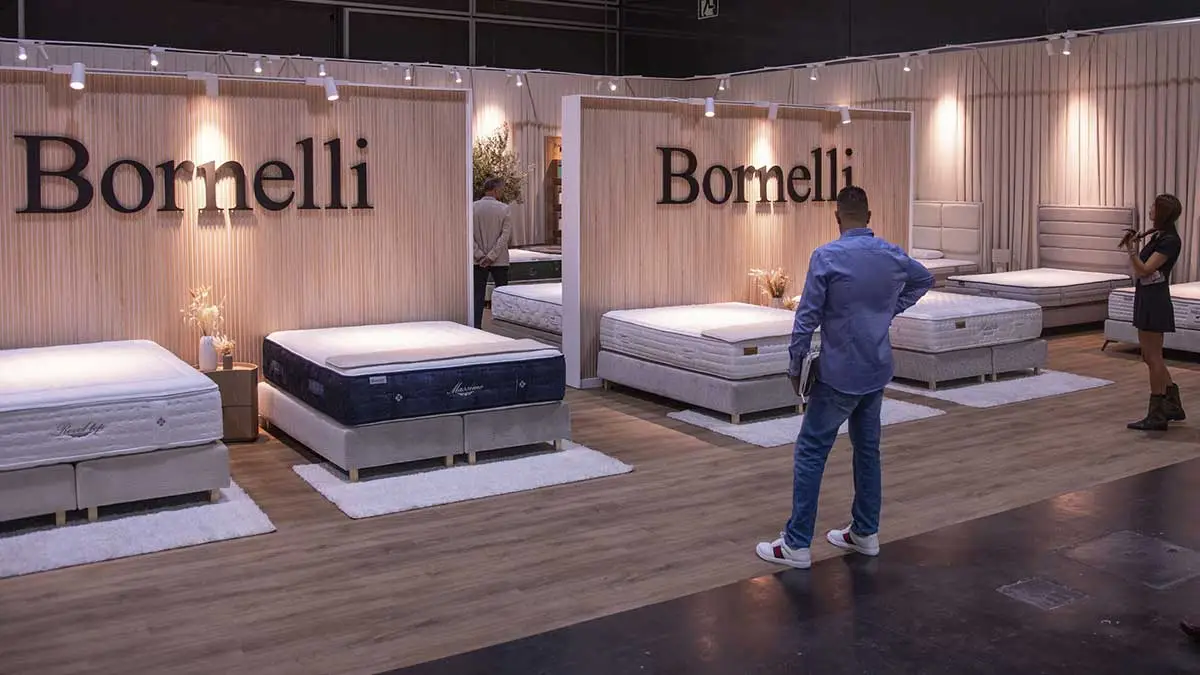 Stand especialistas en descanso marca Bornelli